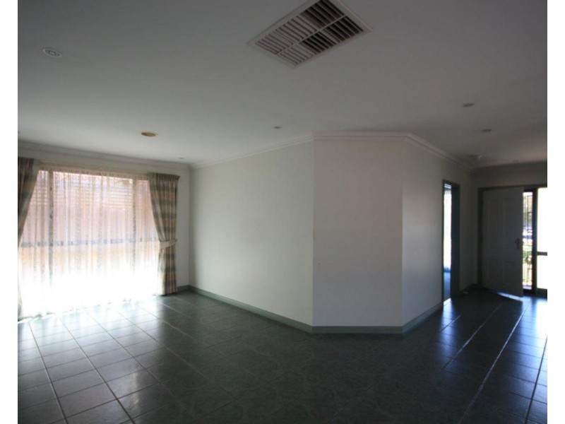 11 Bedford Street, Hadfield VIC 3046