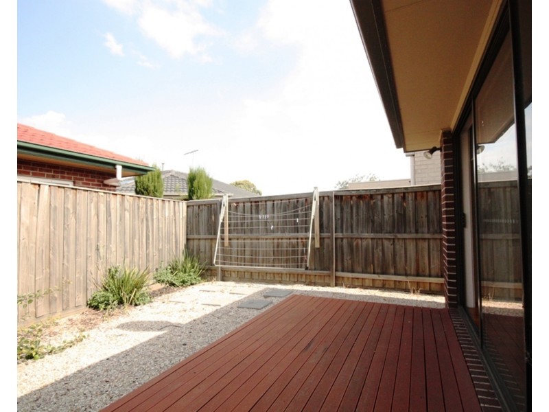 2/4 Shepherd Street, Glenroy VIC 3046