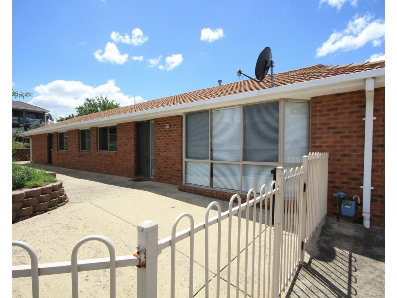 2 Linden Close, Meadow Heights VIC 3048