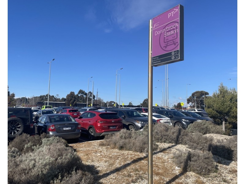 38 Hawkesbury Drive, Donnybrook VIC 3064
