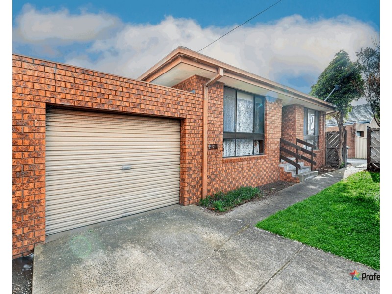 1/24 Gladstone Parade, Glenroy VIC 3046