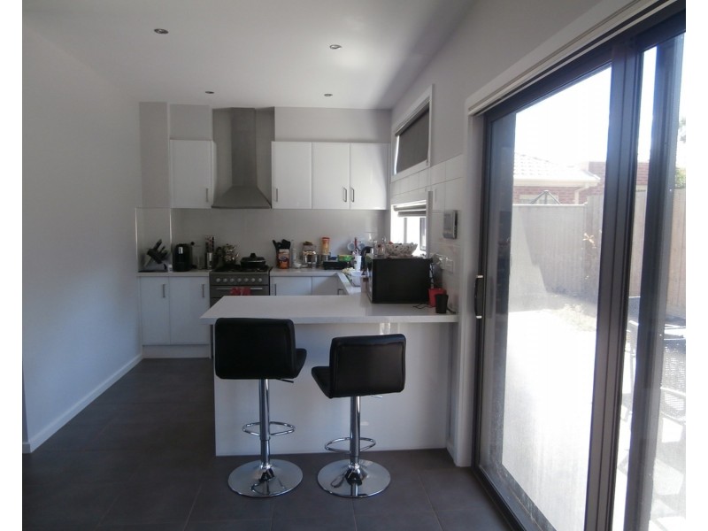 1/22 Avalon Avenue, Broadmeadows VIC 3047