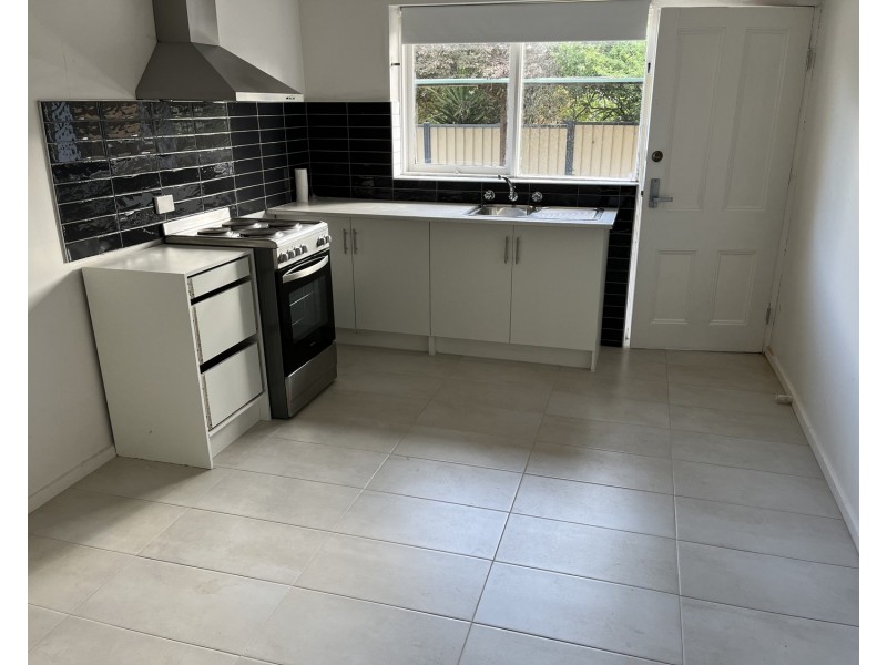 5/11 NICHOLAS Street, Broadmeadows VIC 3047