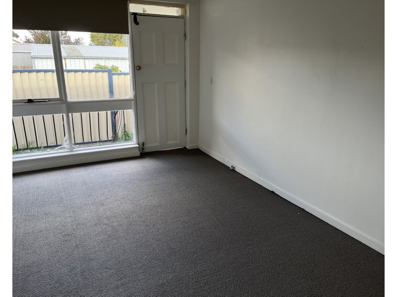 5/11 NICHOLAS Street, Broadmeadows VIC 3047