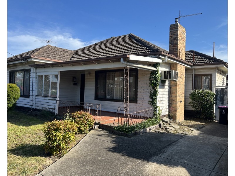 4 Callander Road, Pascoe Vale VIC 3044