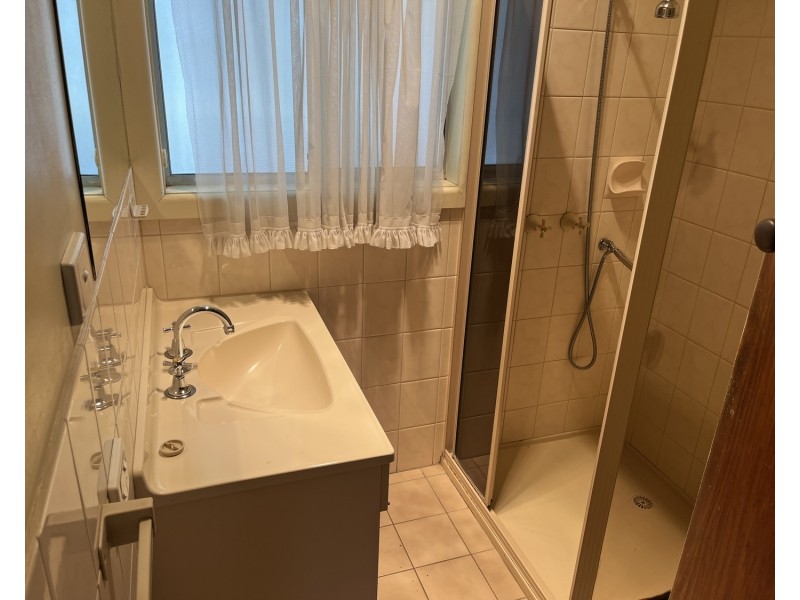 4 Callander Road, Pascoe Vale VIC 3044