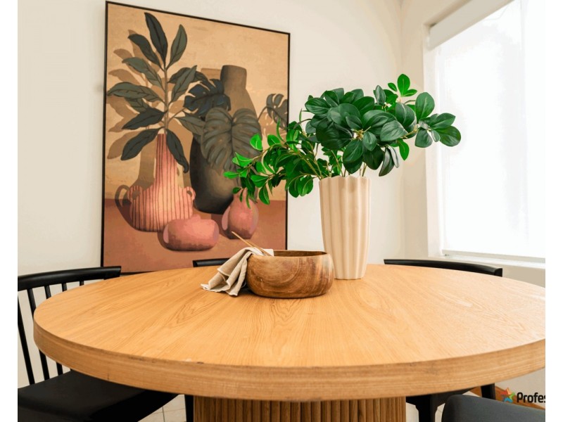 32 Valley Crescent, Glenroy VIC 3046