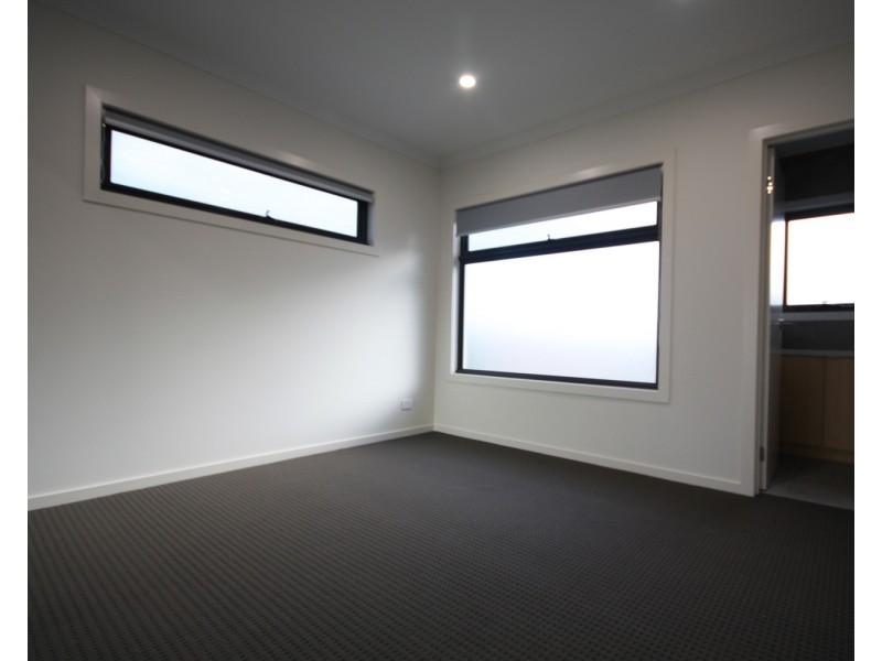 3/10 Langton Street, Glenroy VIC 3046