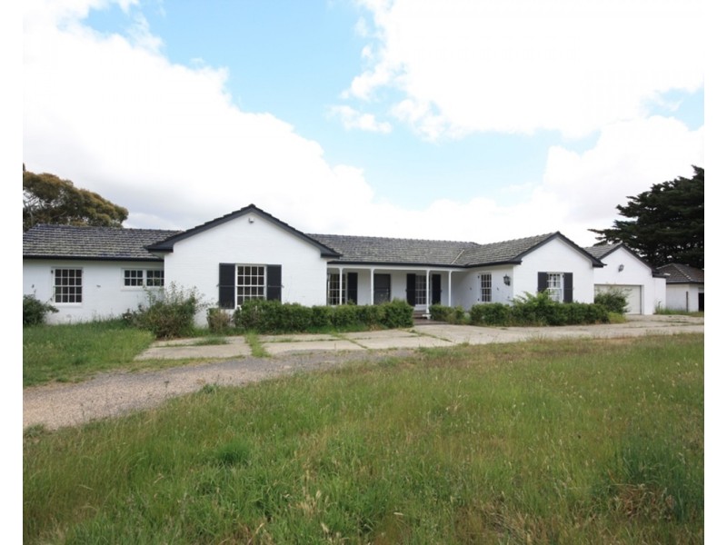 125 Konagaderra Road, Oaklands Junction VIC 3063