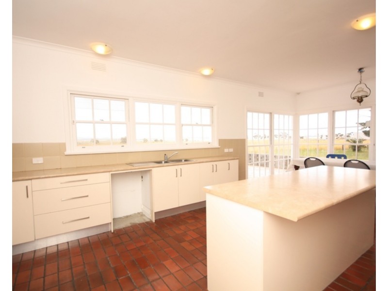 125 Konagaderra Road, Oaklands Junction VIC 3063