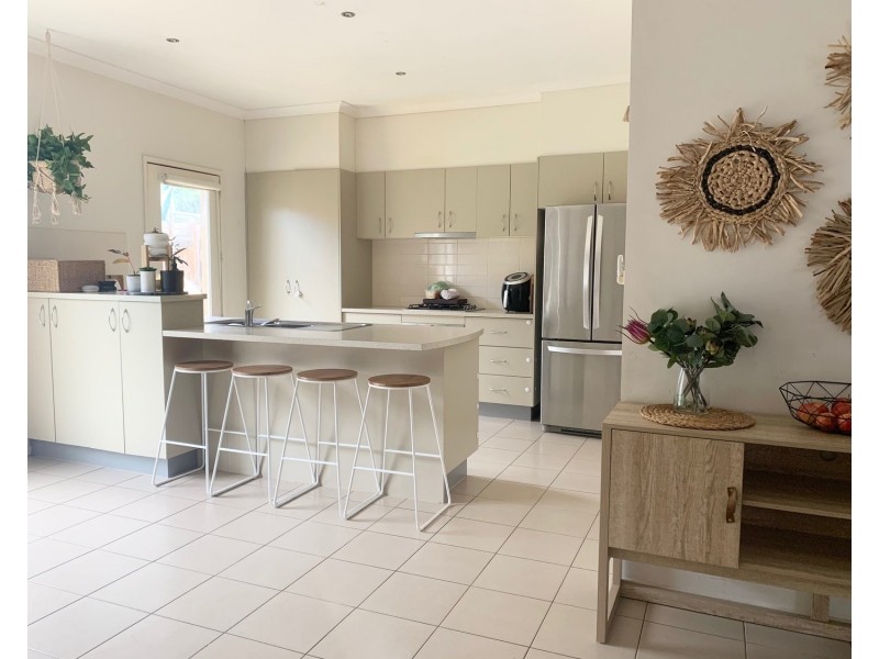 39 Eliot Avenue, Doreen VIC 3754