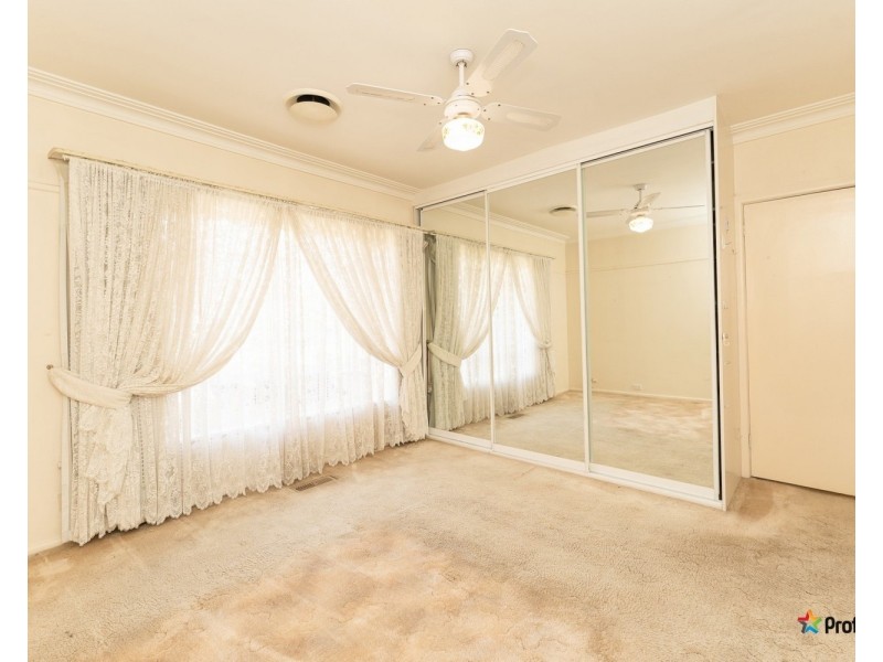 36 Bayview Road, Glenroy VIC 3046
