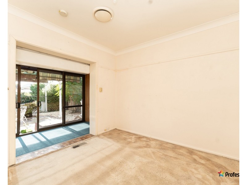 36 Bayview Road, Glenroy VIC 3046