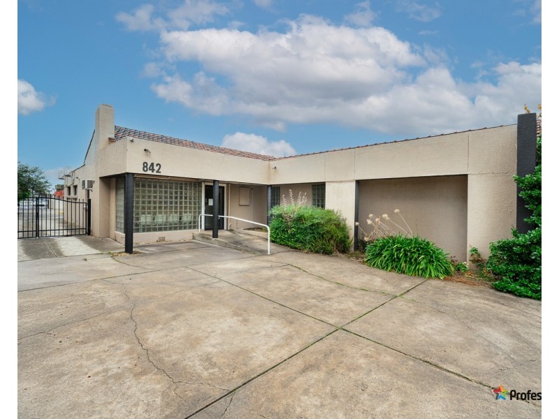 842  Pascoe Vale Road, Glenroy VIC 3046