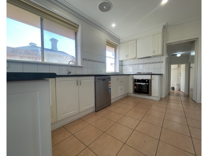 32 Finchley Avenue, Glenroy VIC 3046
