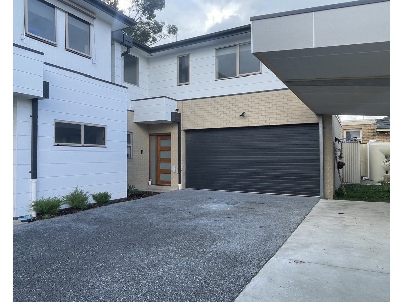 2/29  Augustine Terrace, Glenroy VIC 3046