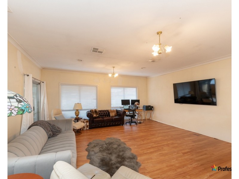 23 Finchley Avenue, Glenroy VIC 3046