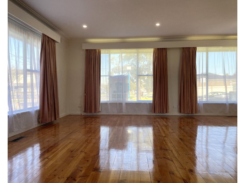 32 Finchley Avenue, Glenroy VIC 3046