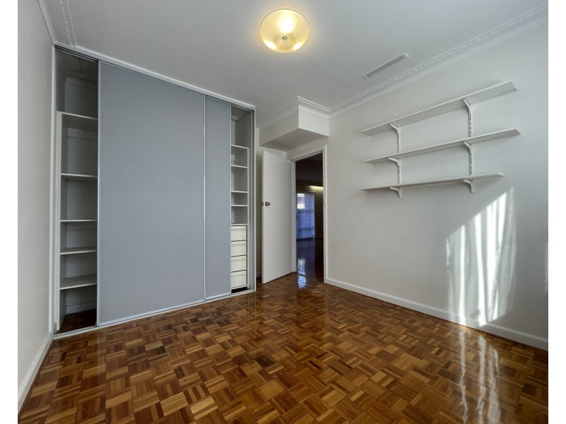 32 Finchley Avenue, Glenroy VIC 3046