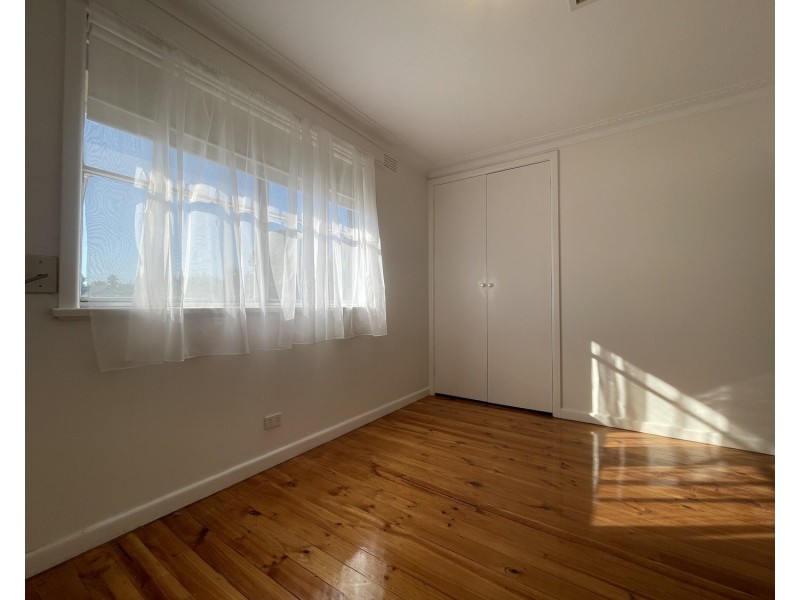 32 Finchley Avenue, Glenroy VIC 3046