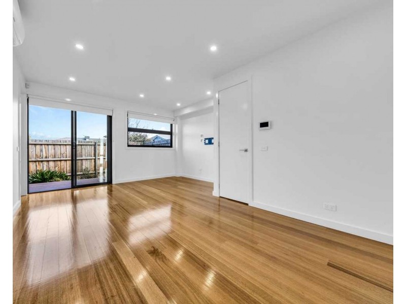 4/13 Clovelly Avenue, Glenroy VIC 3046