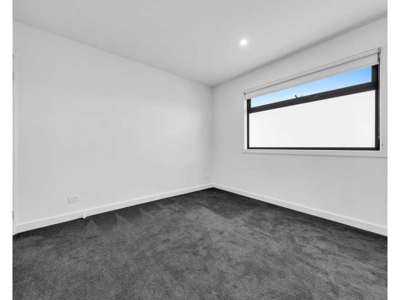 4/13 Clovelly Avenue, Glenroy VIC 3046