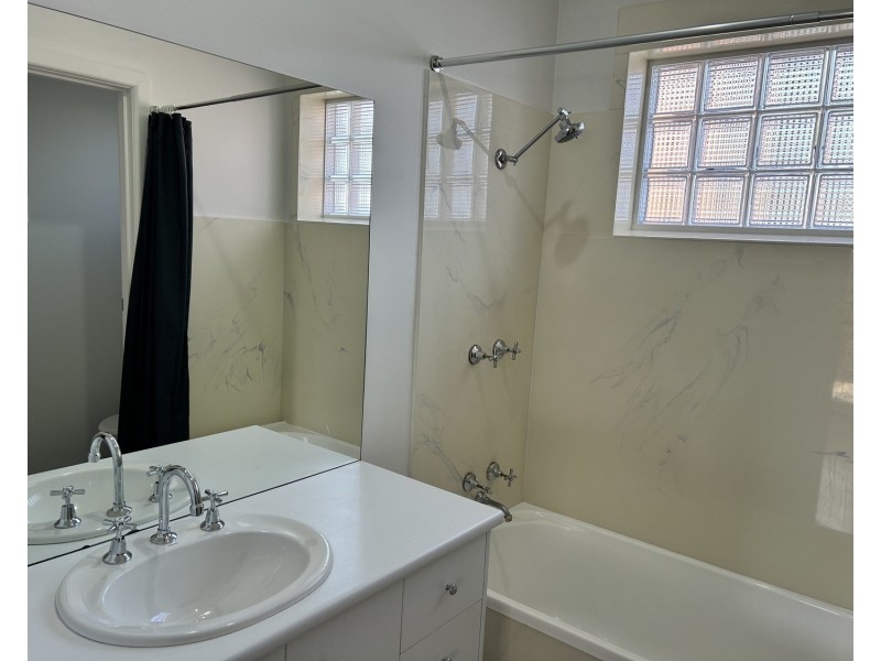 2/147 South Street, Hadfield VIC 3046