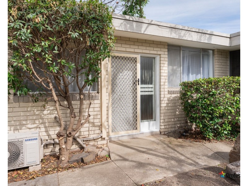2/23A Becket Street South, Glenroy VIC 3046