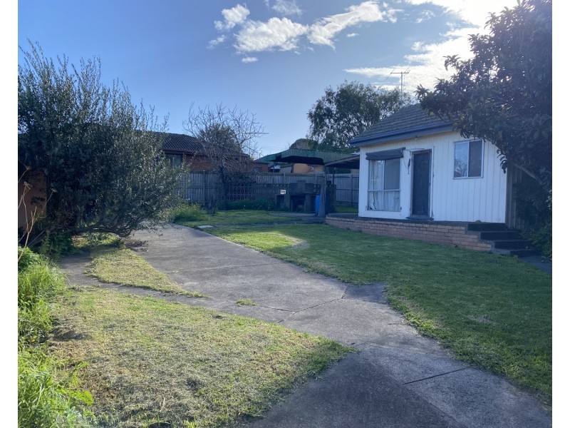 12 Prospect Street, Glenroy VIC 3046