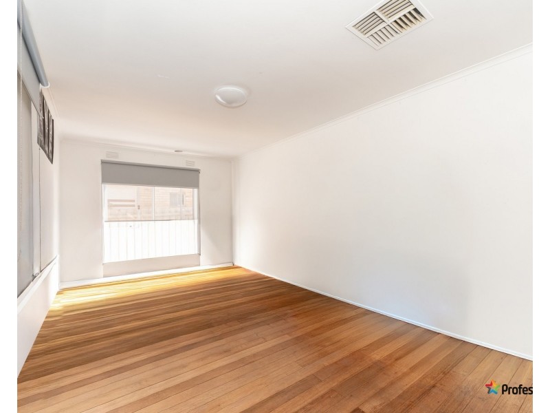 142 Langton Street, Jacana VIC 3047