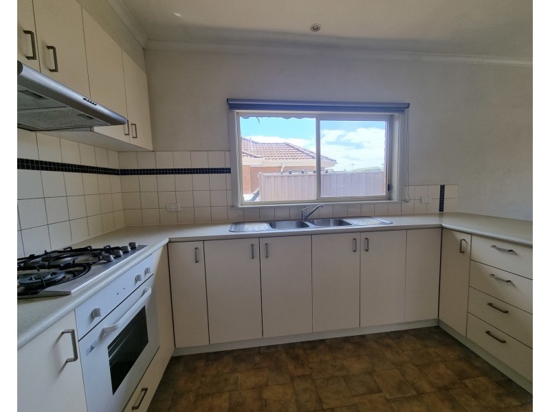 49 Station Road, Oak Park VIC 3046