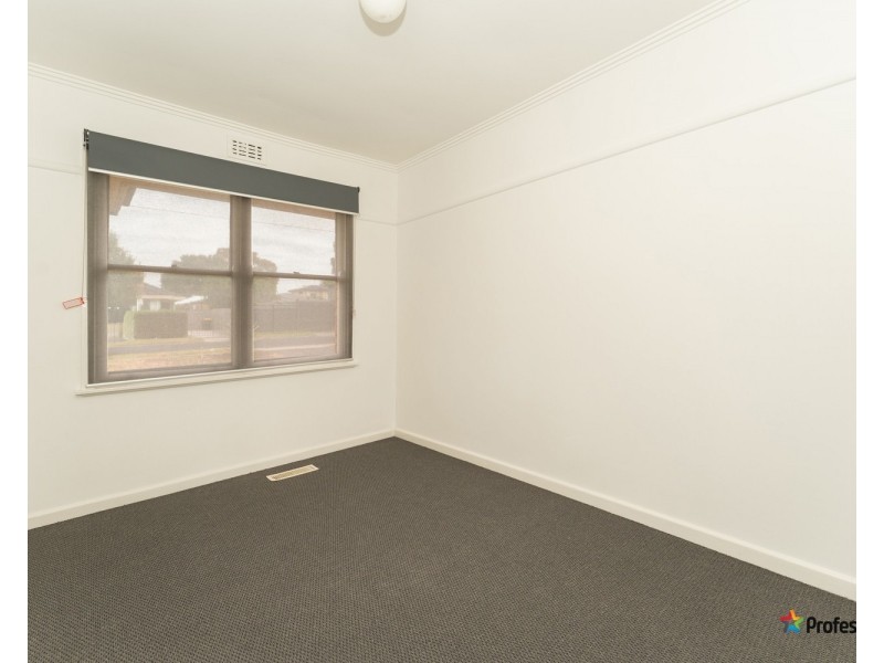 86 Justin Avenue, Glenroy VIC 3046