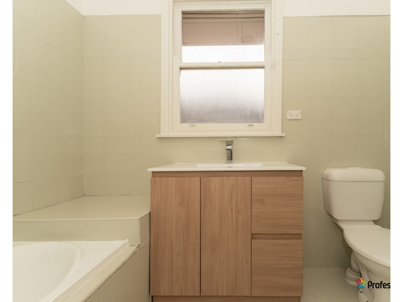 86 Justin Avenue, Glenroy VIC 3046