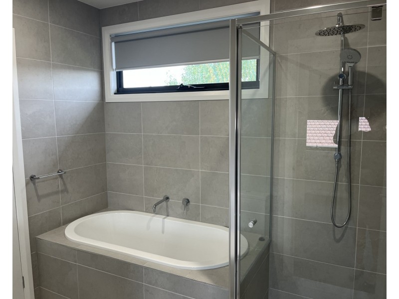 2/68 Justin Avenue, Glenroy VIC 3046