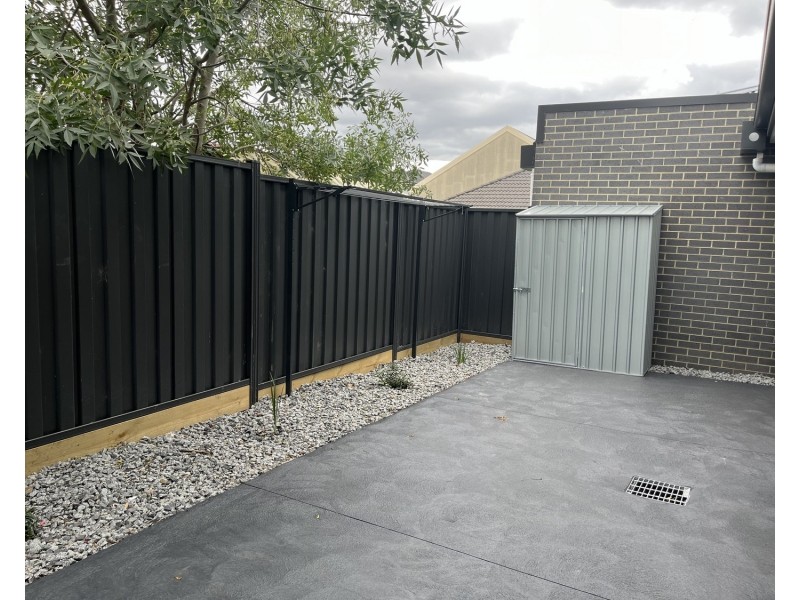 2/68 Justin Avenue, Glenroy VIC 3046