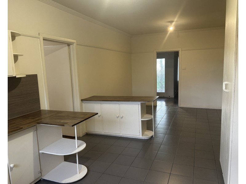 1049 Pascoe Vale Road, Broadmeadows VIC 3047