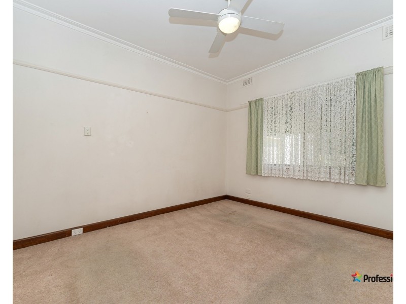 73 West Street, Hadfield VIC 3046