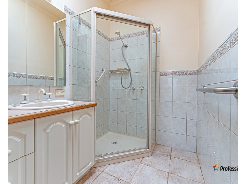 73 West Street, Hadfield VIC 3046