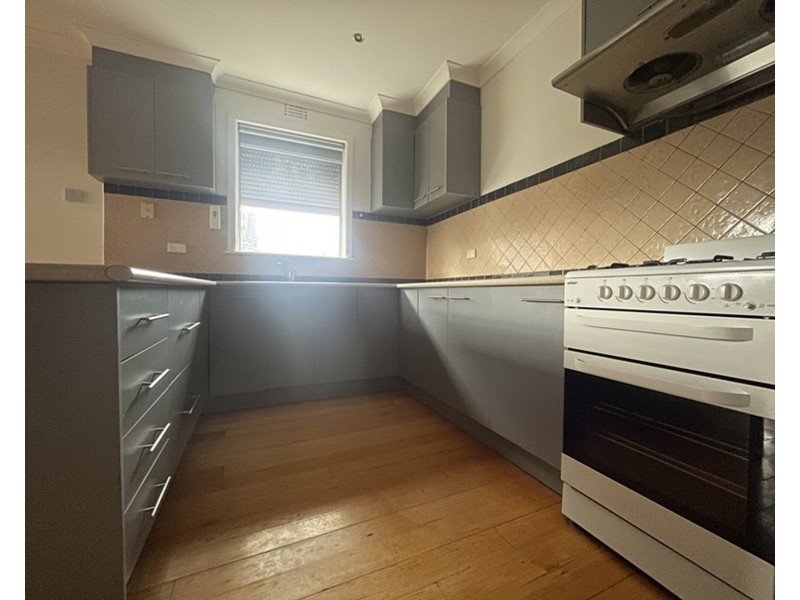 1 Emu Parade, Jacana VIC 3047
