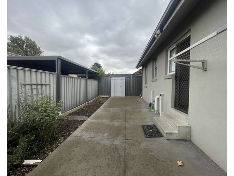 1 Emu Parade, Jacana VIC 3047