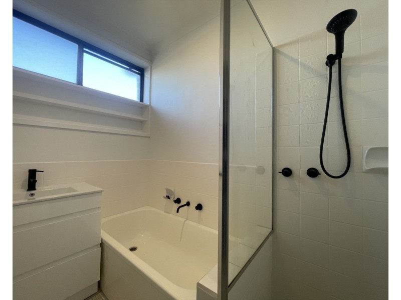 10/2-4 Chapman Avenue, Glenroy VIC 3046