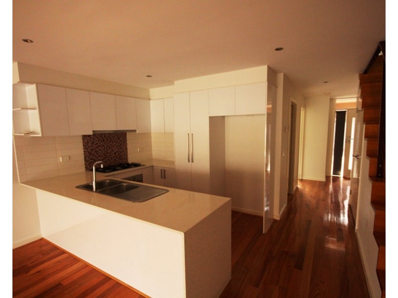 2/4 Shepherd Street, Glenroy VIC 3046