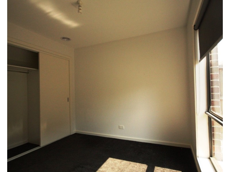2/4 Shepherd Street, Glenroy VIC 3046