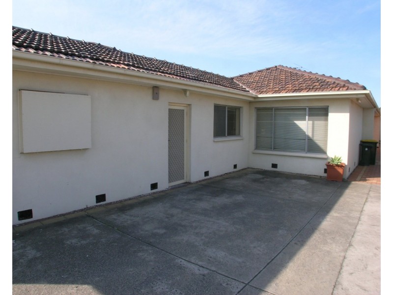 1/147 South Street, Hadfield VIC 3046