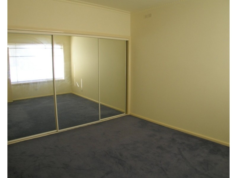 1/147 South Street, Hadfield VIC 3046