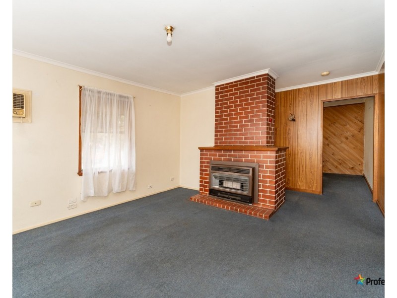 2 Boort Street, Dallas VIC 3047