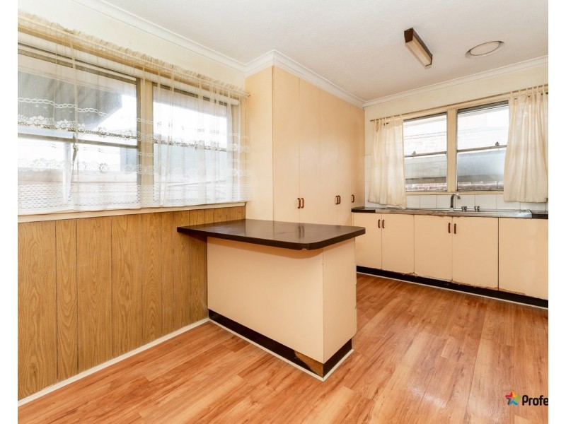 2 Boort Street, Dallas VIC 3047