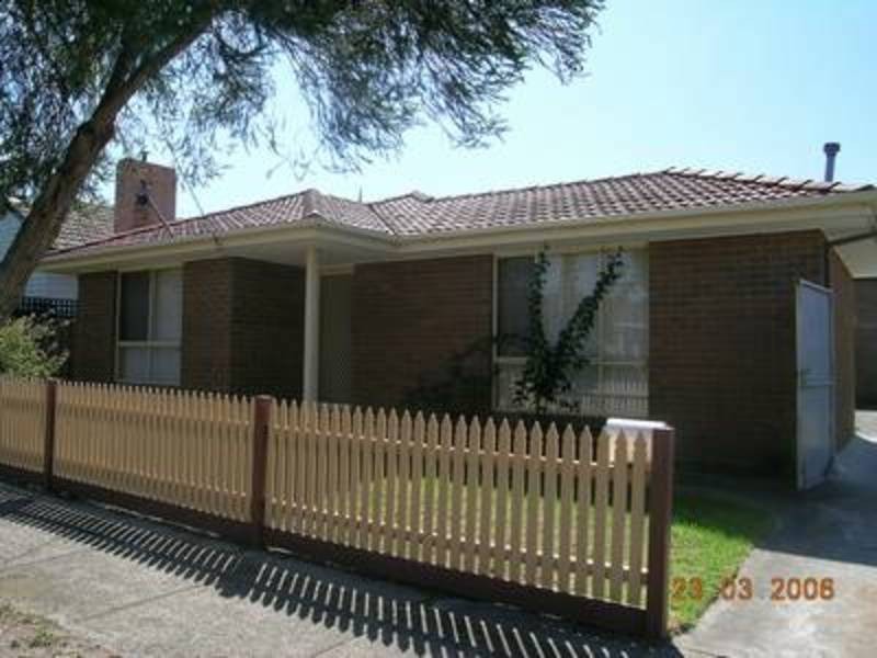18 Ila Street, Glenroy VIC 3046