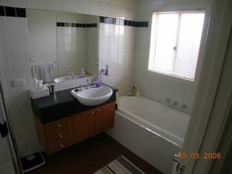 3/48 Finchley Avenue, Glenroy VIC 3046