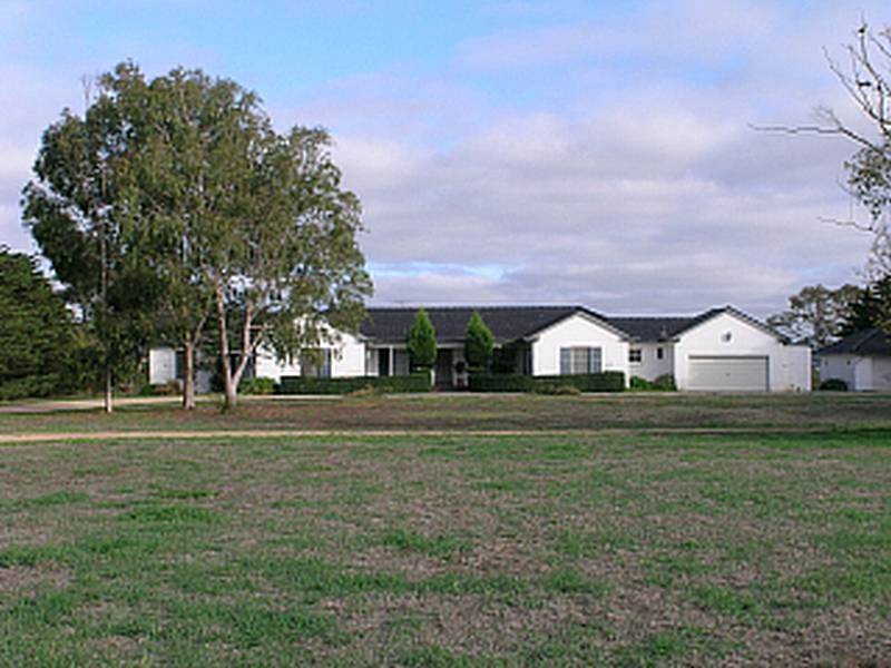 125 Konagaderra Road, Oaklands Junction VIC 3063